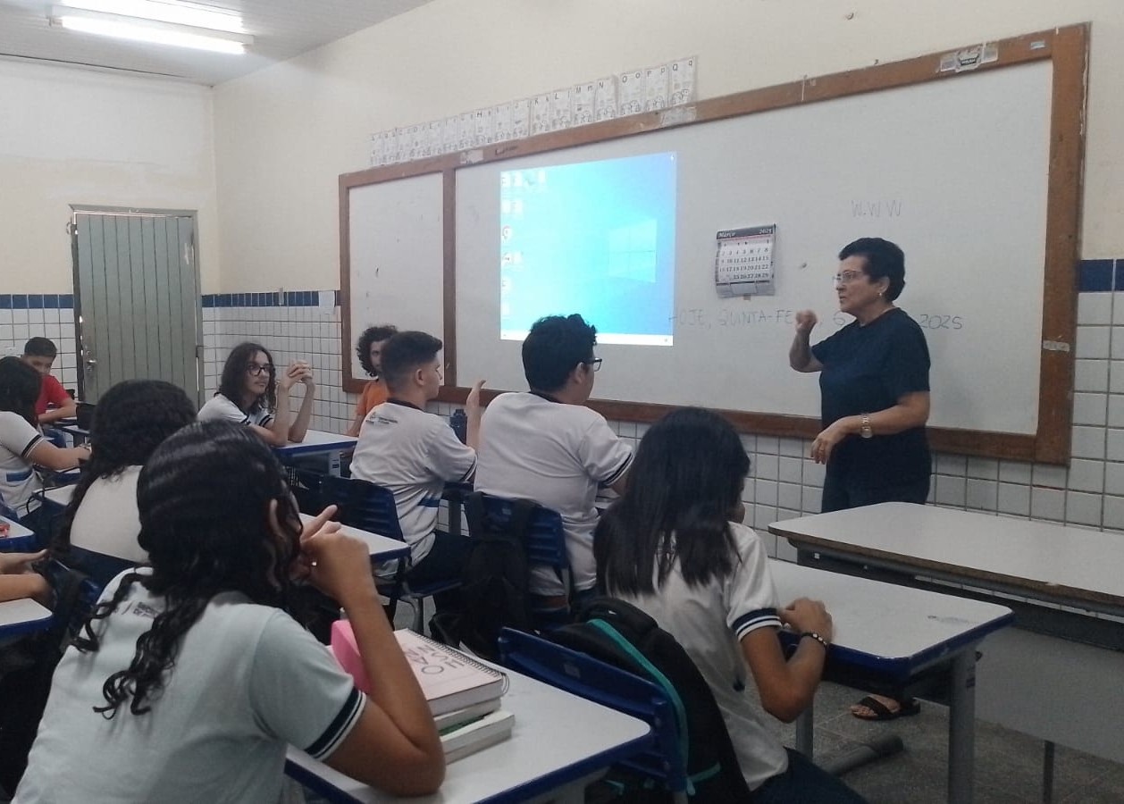 aula de Libras-calendário.jpg